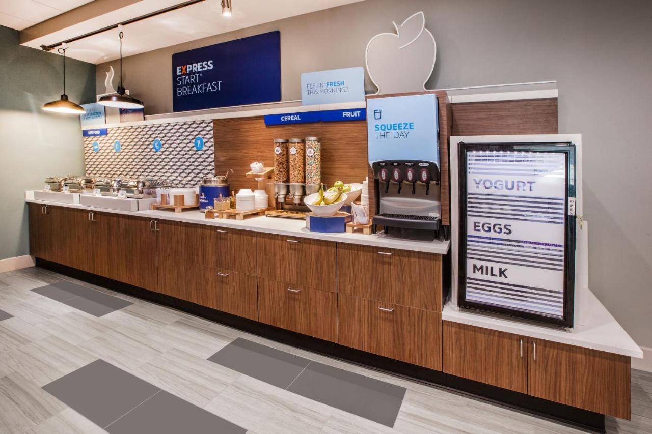 Holiday Inn Express Hotel & Suites Pensacola-West Navy Base By Ihg Beach Haven Exteriér fotografie